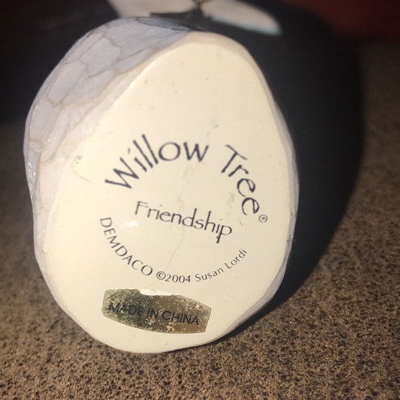 Willow Tree Friendship and Flowers Figurine - Picture 5 of 7